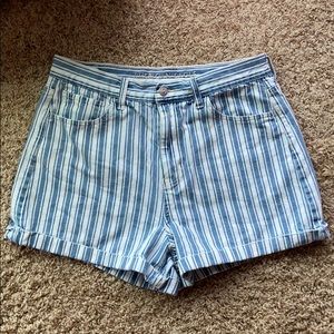 American Eagle Mom Shorts
